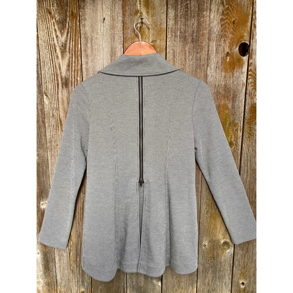 CABI stripe drop off zipper jacket - Picture 6 of 12